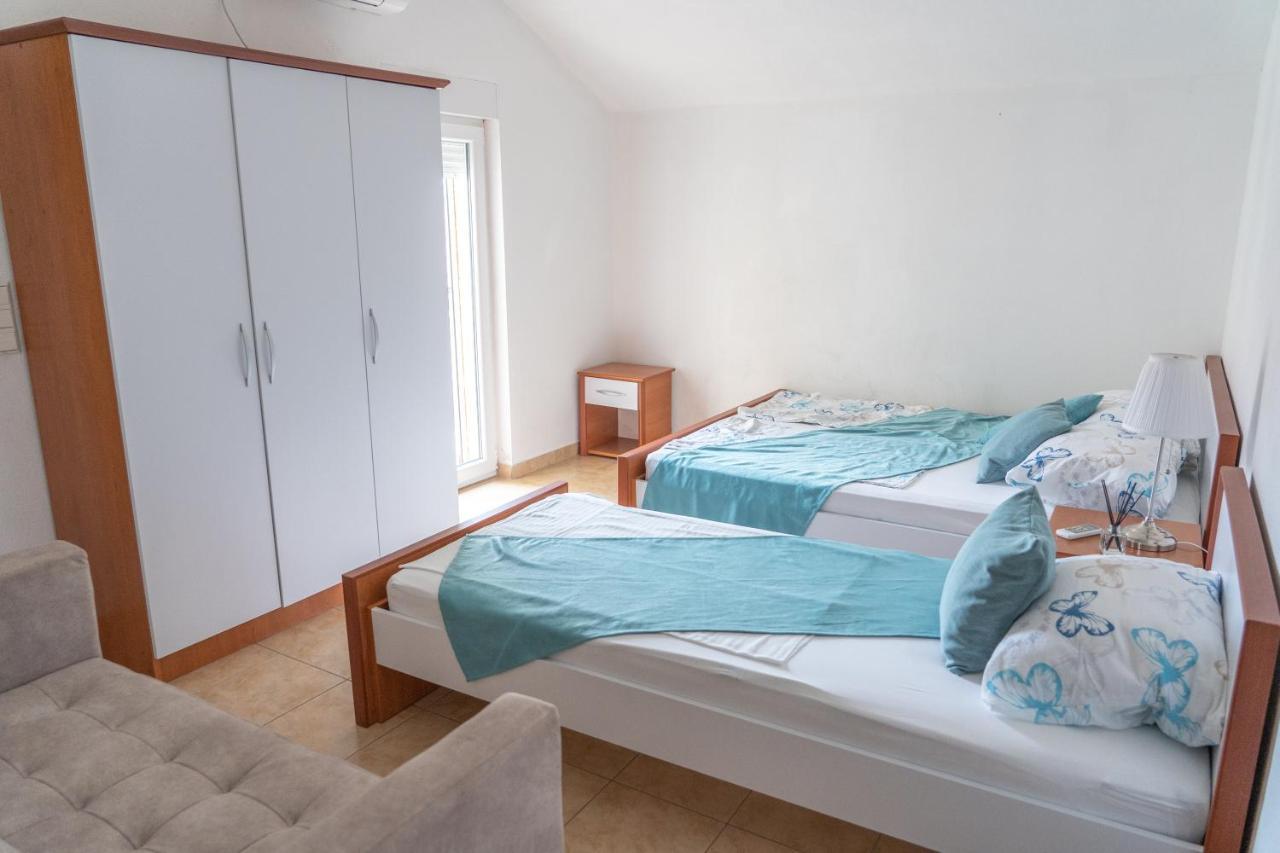 Apartments Sejla Ulcinj Bagian luar foto