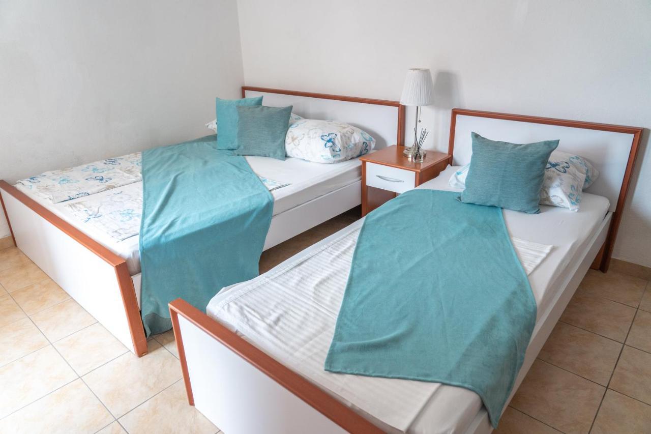 Apartments Sejla Ulcinj Bagian luar foto